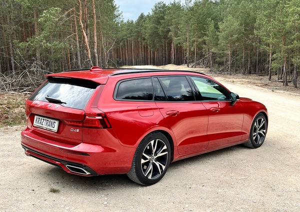 Volvo V60 cena 129000 przebieg: 57000, rok produkcji 2019 z Tuczno małe 781